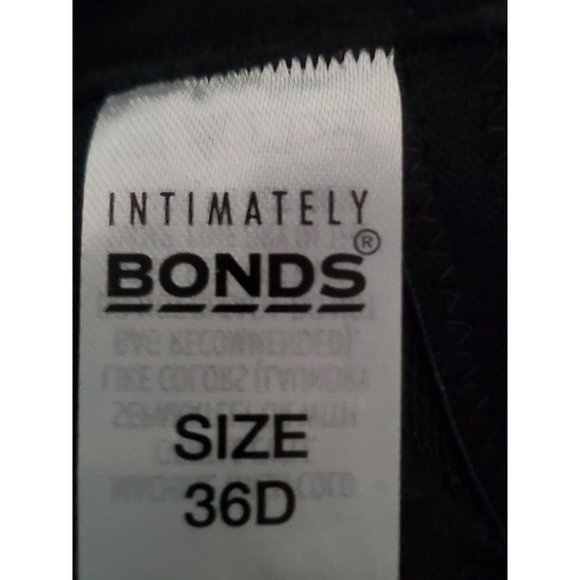 Bonds 36D Deep V Bra - Picture 4 of 6